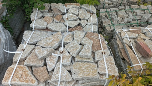 Плитняк гранитный галтованный купить в Куровском