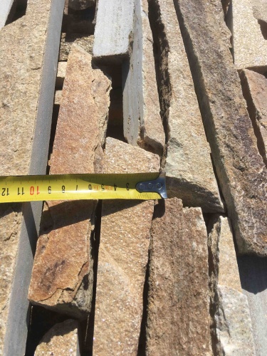 Горбушка златолит золотистый для облицовки купить в Куровском