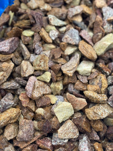 Златолит персиковый декоративная каменная крошка купить в Куровском