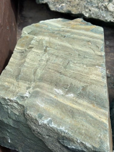 Ландшафтные глыбы зелёные 200-500 килограмм купить в Куровском