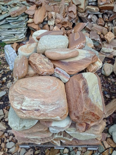 Златолит жёлтый, жёлто-зелёный глыбки и валуны для ланшафтного дизайна купить в Куровском